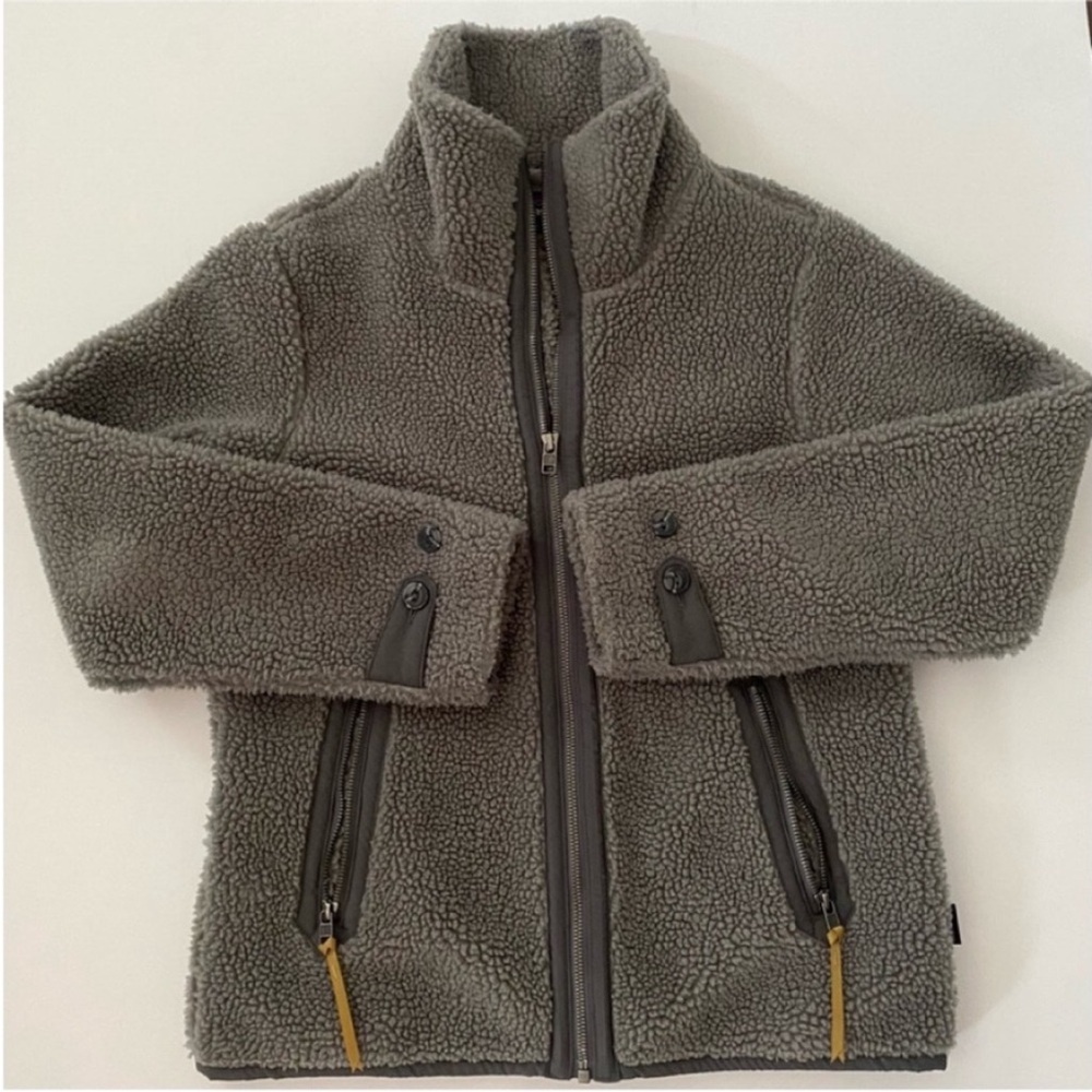 Patagonia Jacket Sharpa Full Zip Divided Sky Fleece Jacket Grey size Small - Picture 2 of 16